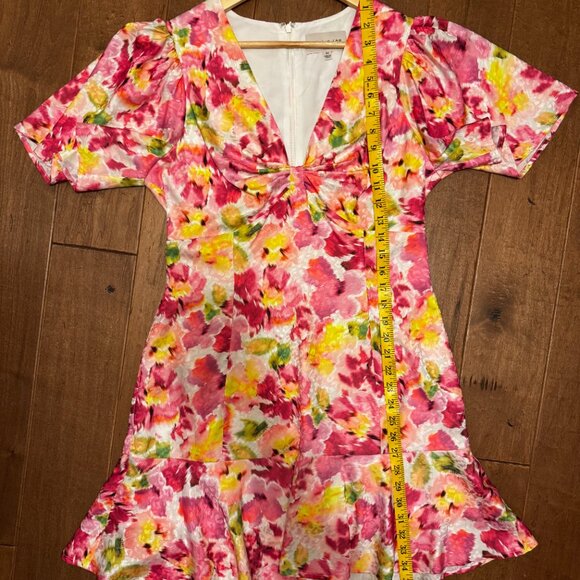Adelyn Rae Bright Floral Mini Dress | Size Medium | EUC | - Picture 9 of 10
